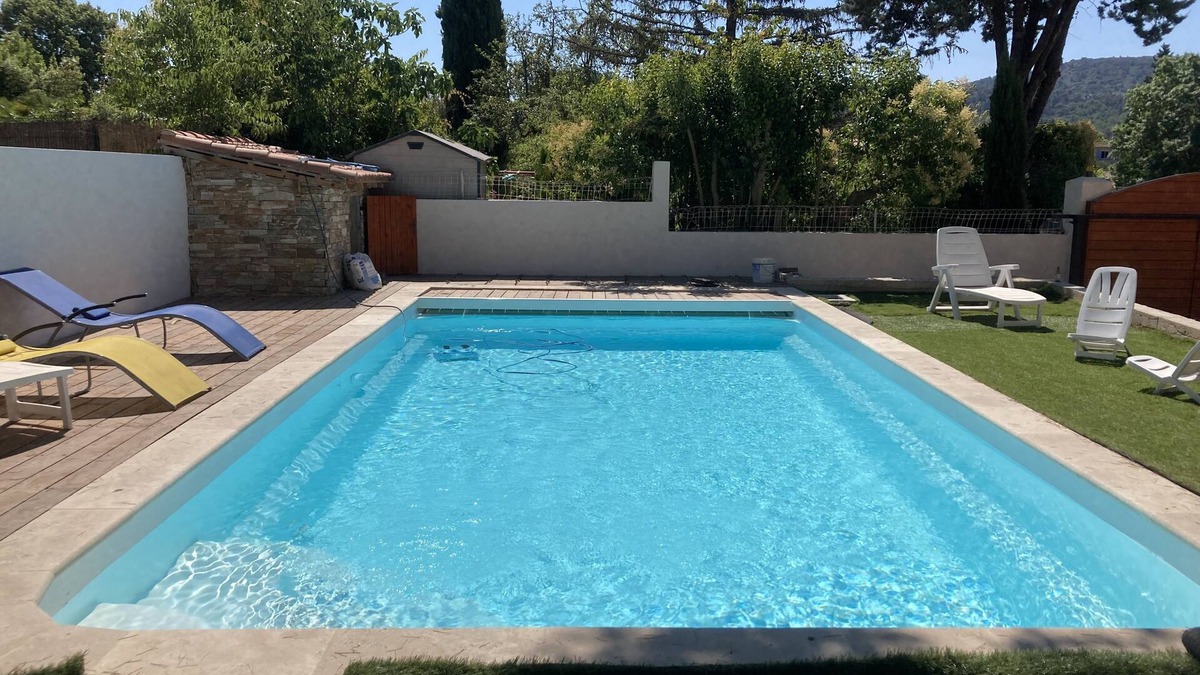 Bouc-Bel-Air House | Bastide with swimming pool, garden, barbecue and pétanque court!