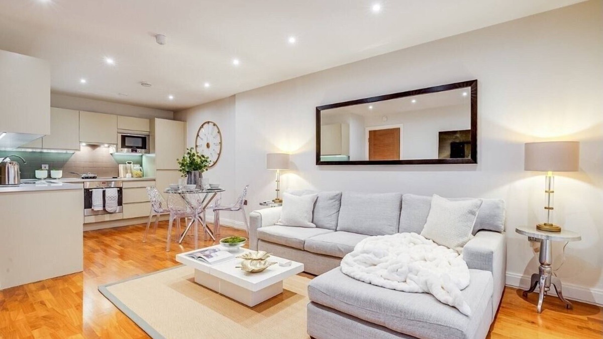 St. Mary's Park Apartment | Battersea 2Bed Retreat | Long Stays & FREE Parking