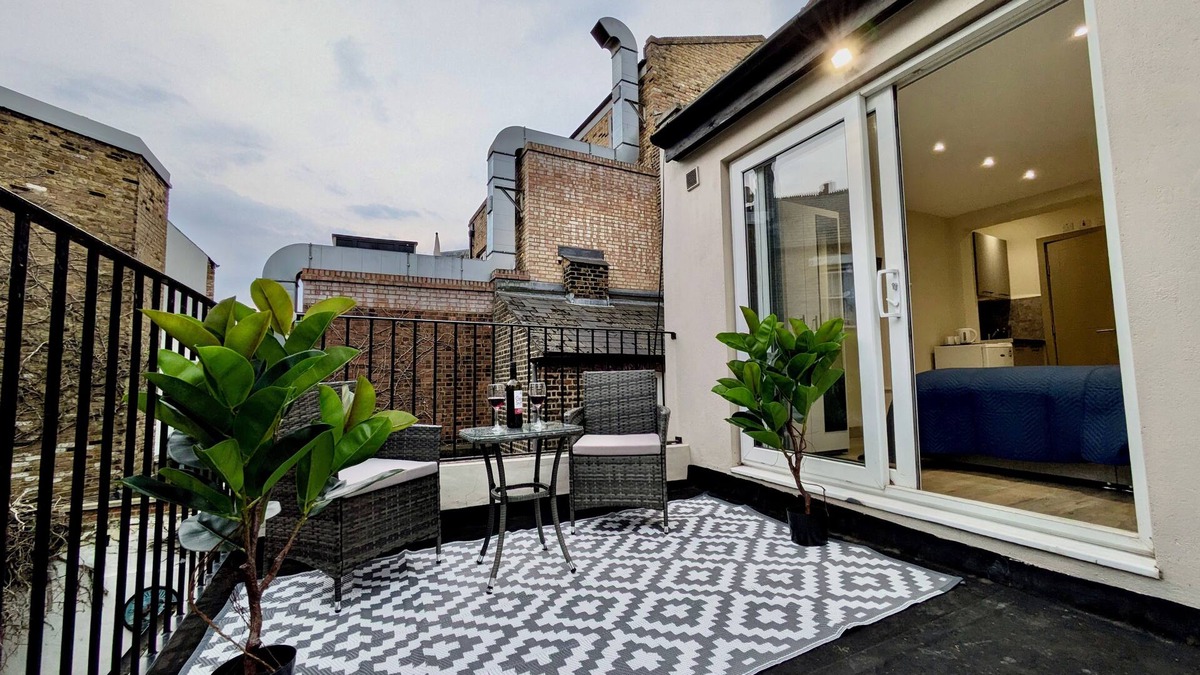 St. Mary's Park Apartment | Battersea Serviced Studio Apartments