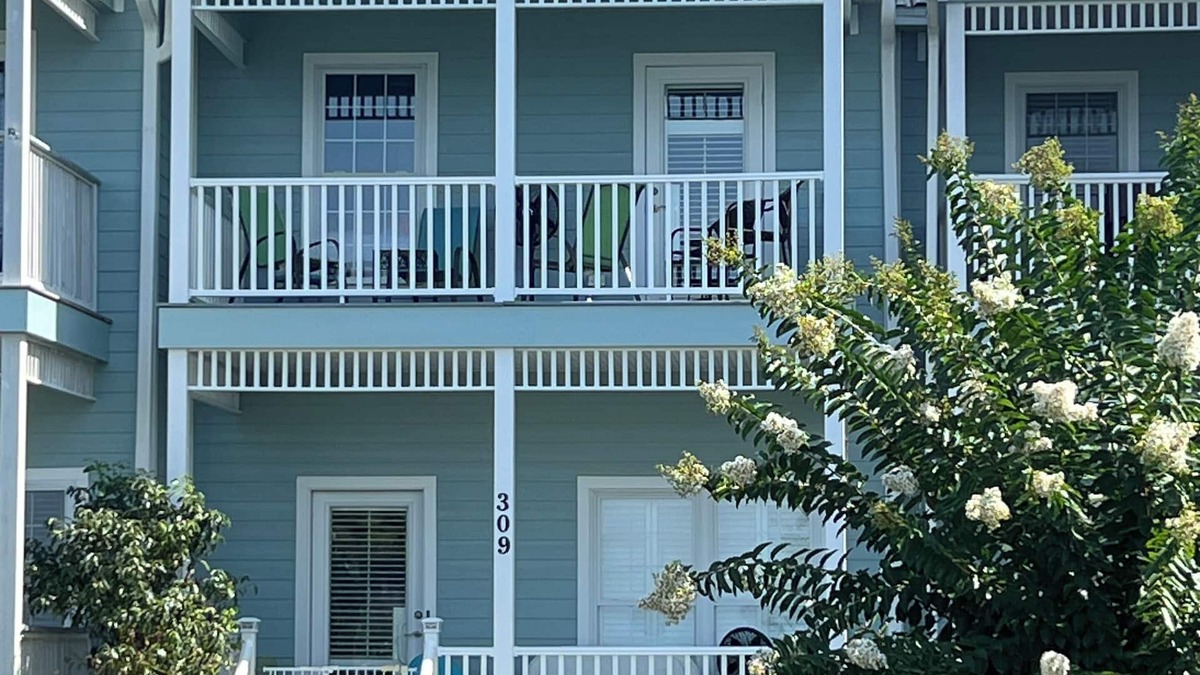 Apalachicola House | 🌴Bay Breeze Believer Apalachicola Bay Front Home with Fishing Dock🌴