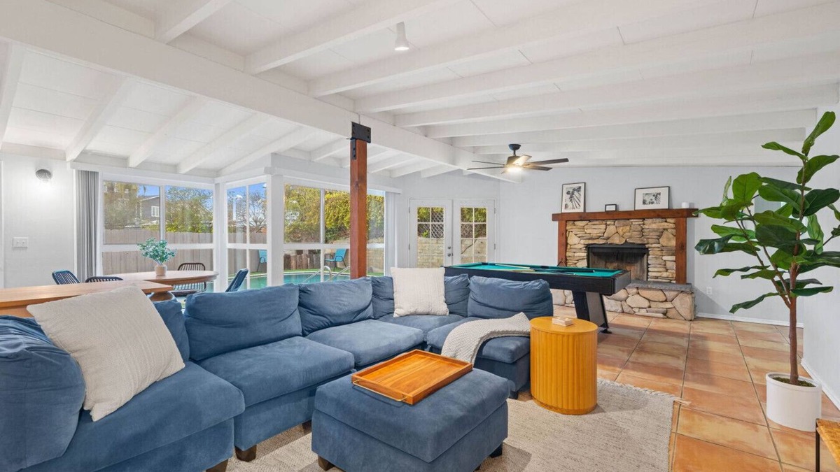 Bay Park Apartment | Bay Park 5BR Retreat | Pool + Hot Tub