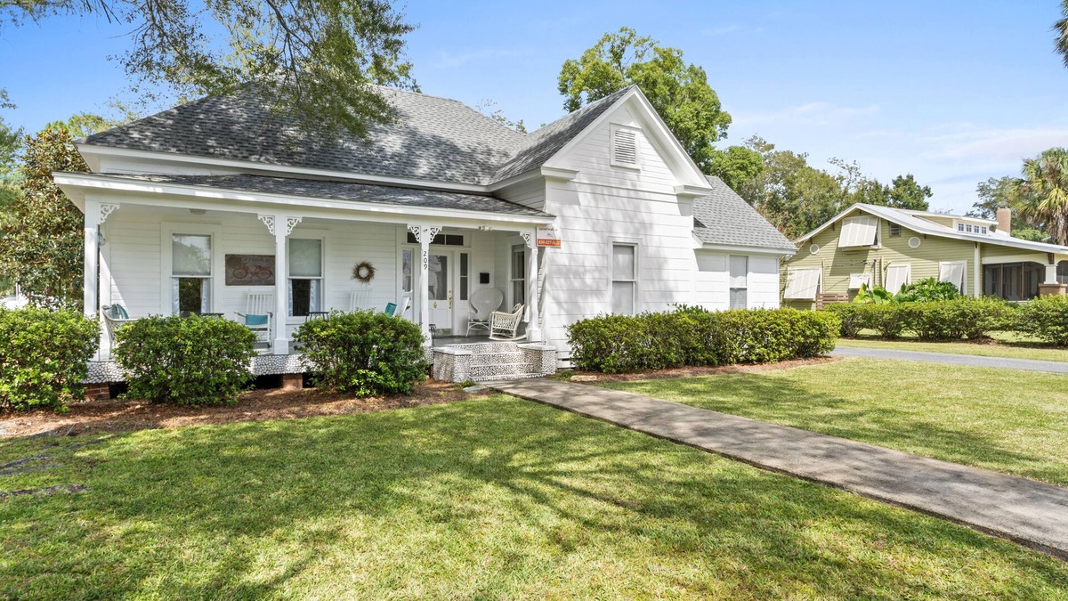 Port St. Joe Cottage | Bay view Historic home walking to St. Joseph Bay and Downtown.