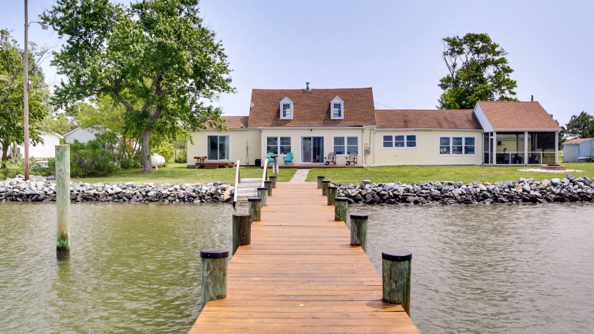 Taylors Island House | Bay Views & Fire Pit: Taylor’s Island Retreat