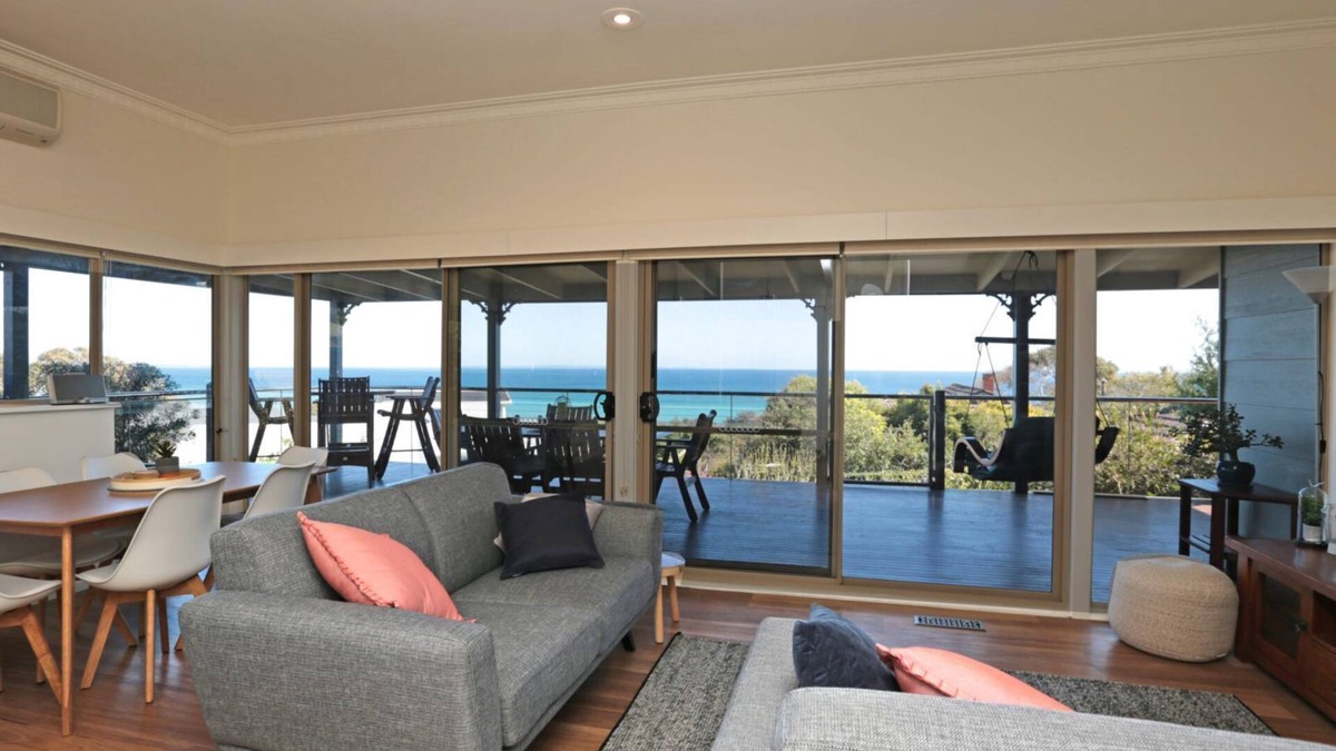 McCrae House | BAY VIEWS ON BROWNE MCCRAE