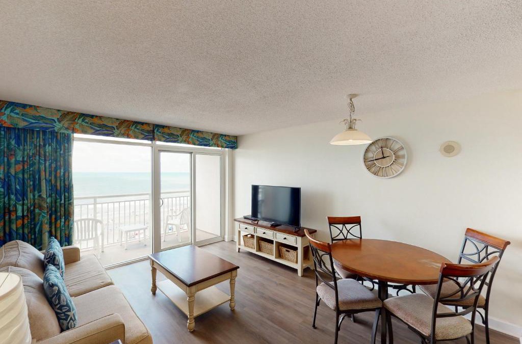 Crescent Beach Hotel | Bay Watch 0806