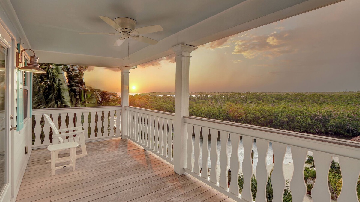 Upper Matecumbe Key Villa | Bayberry Key: Waterfront Htd Pool, FREE Boat Dockage Sep-Oct Only!