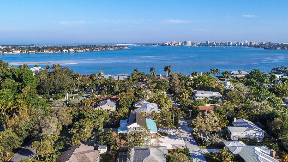 Bay Isle House | Baydream Bungalow | Pet Friendly Home w/Private Heated Screened-In Pool