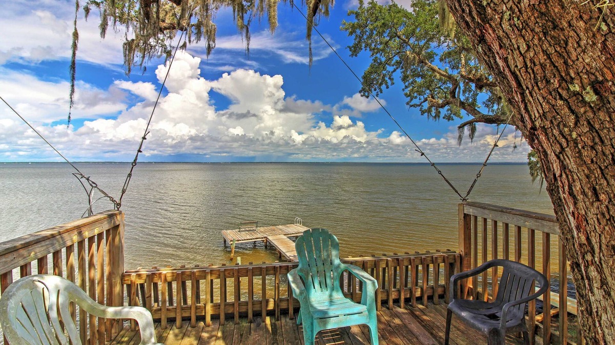 Santa Rosa Beach House | Bayfront Home, 5 miles to beach, fish off dock!