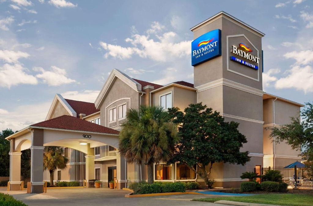 Clute Hotel | Baymont by Wyndham Clute Lake Jackson