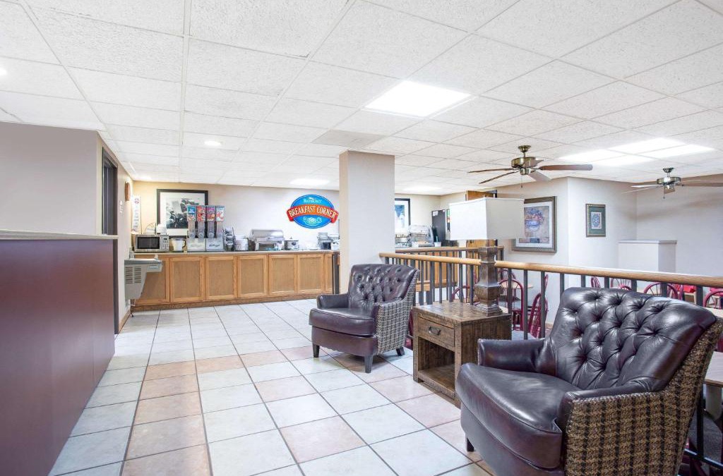 Hays Hotel | Baymont by Wyndham Hays