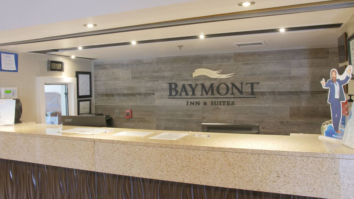 Buechel Hotel | Baymont by Wyndham Louisville East
