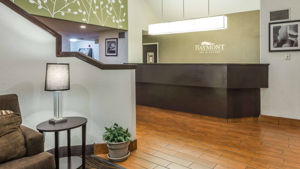 Pueblo Hotel | Baymont by Wyndham Pueblo