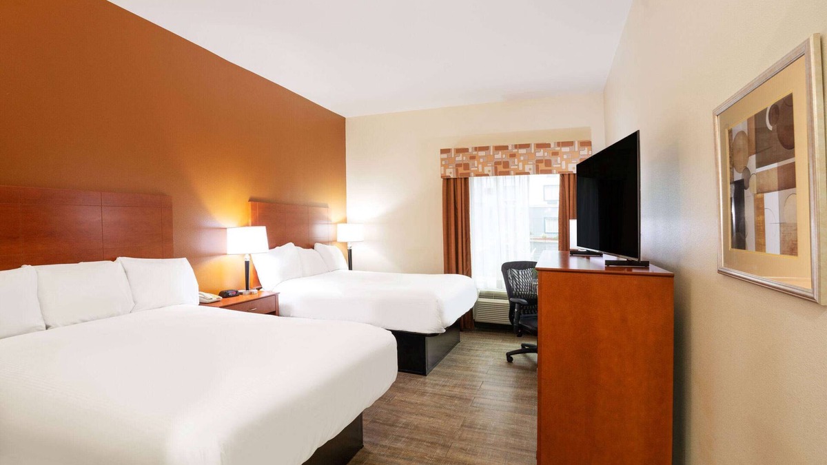 Fleming Hotel | Baymont by Wyndham Savannah South