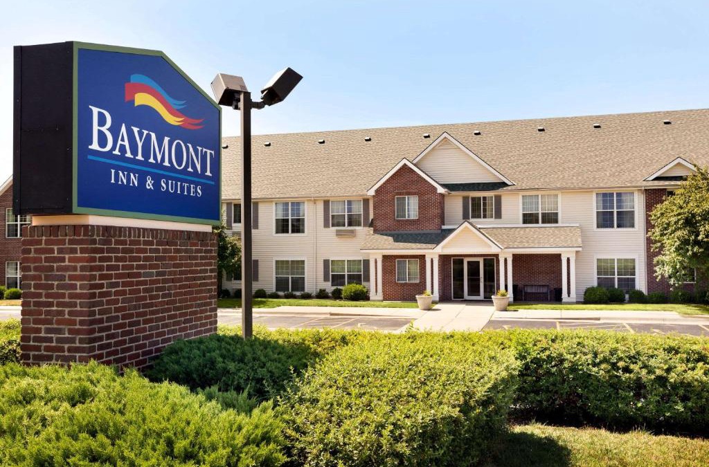 Greenwich Hotel | Baymont by Wyndham Wichita East