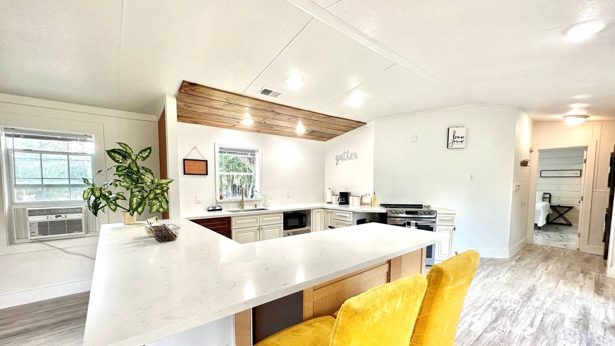 Santa Fe House | Bayou Dreaming Waterfront Escape