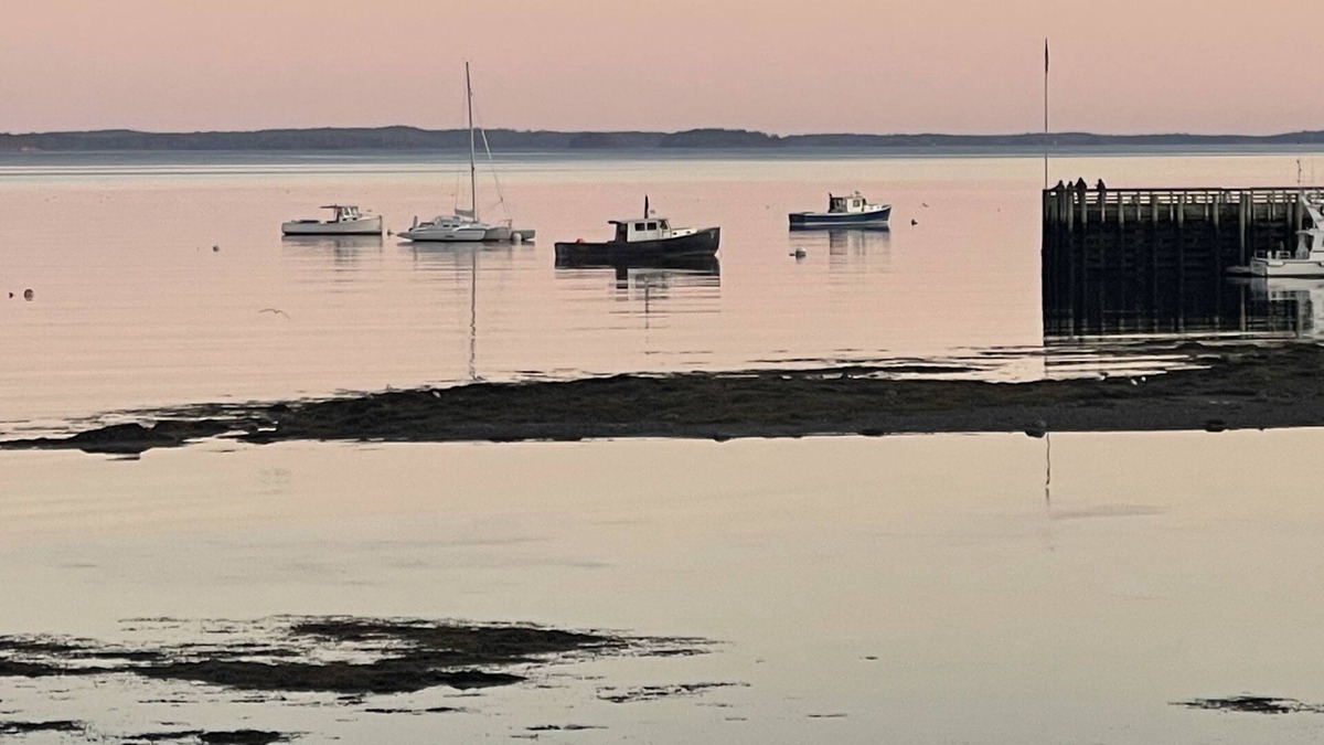 Searsport House | Bayside Stylishly Appointed & Spacious Portwalk of Searsport
