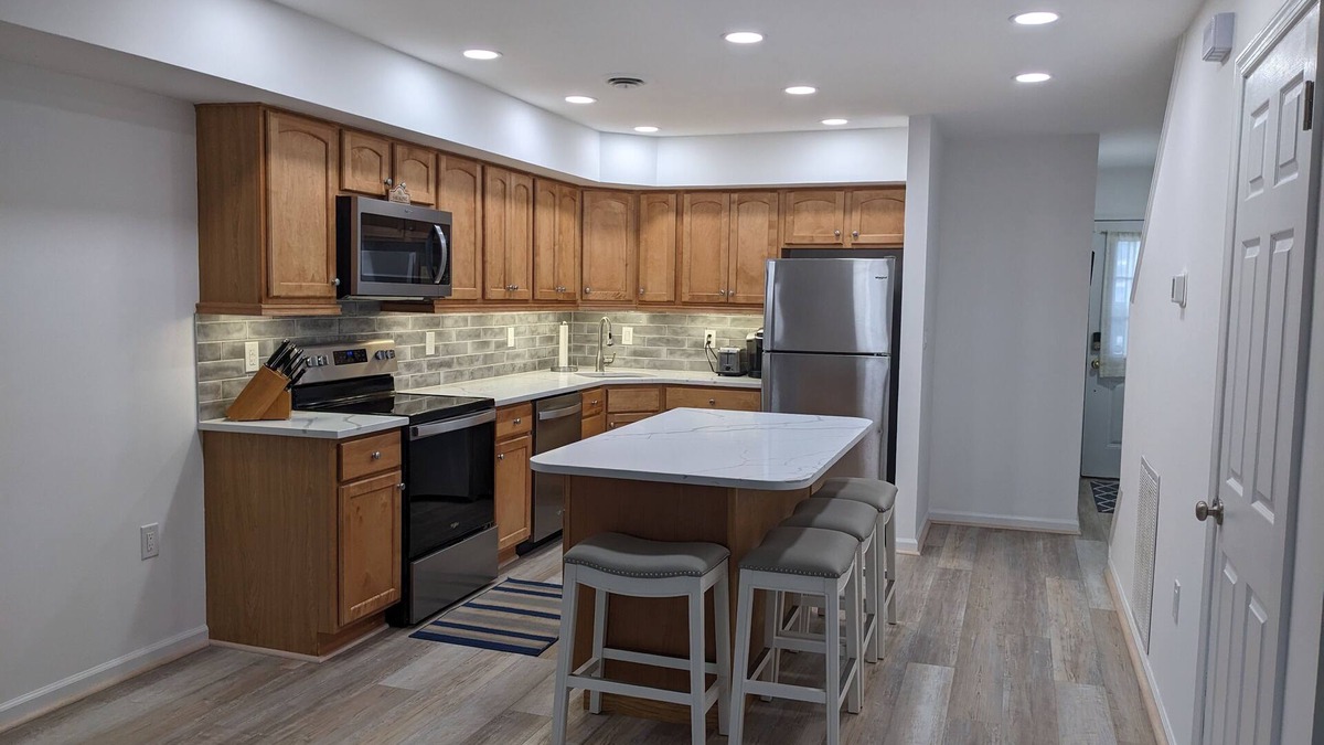 Midtown Ocean City House | Bayside Townhouse Condo W/Boat Slip and Free Wi-fi