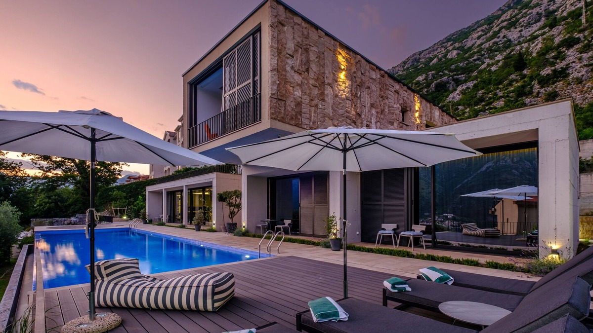 Kotor Villa | Bayview and 17m pool villa