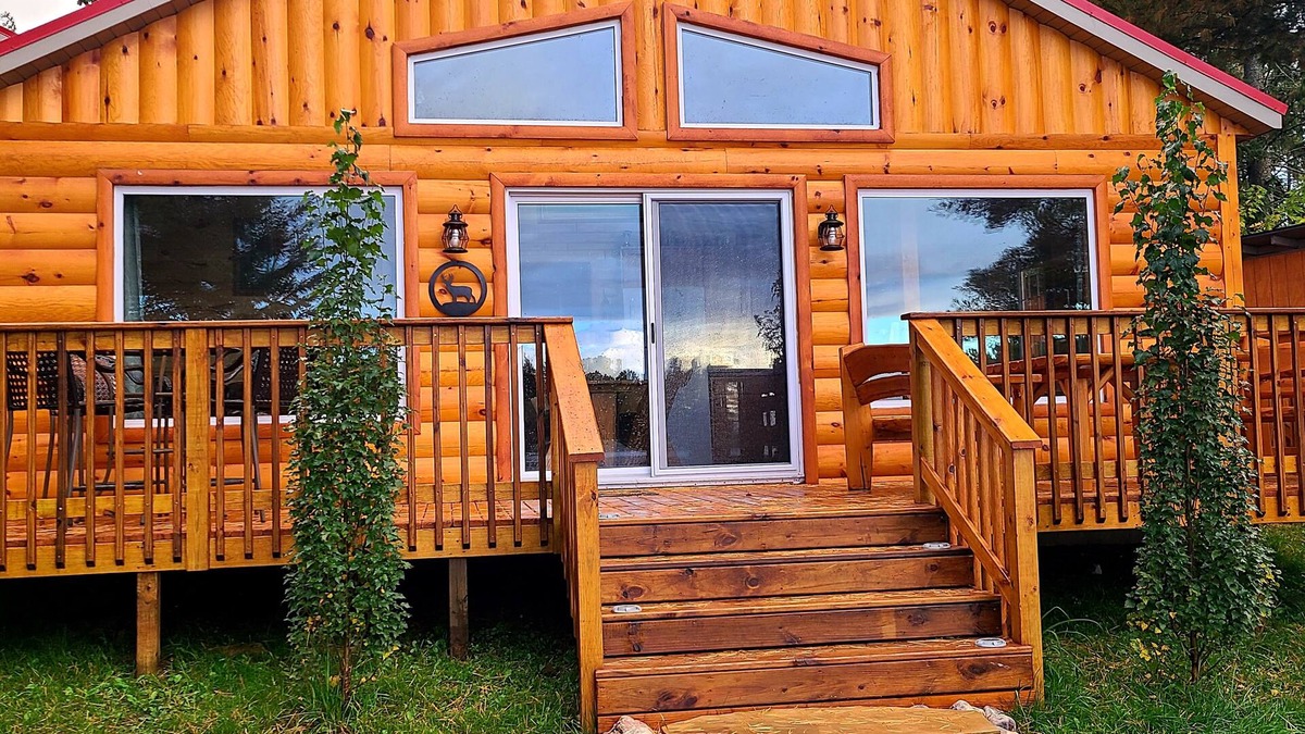 Elcho Cabin | Bayview Cabin on Picturesque Northwoods 7 mile chain of lakes (All seasons)