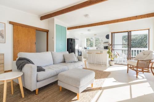 Blairgowrie House | Bayview Cottage - Serene Escape between Beach & Bay