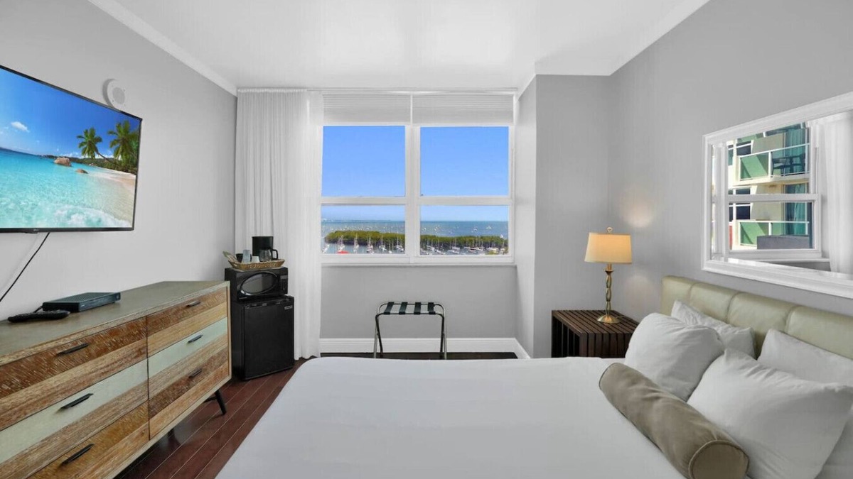 Coconut Grove Apartment | Bayview Gem! Coastal retreat