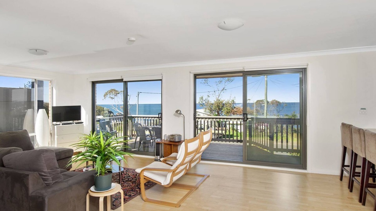 Mollymook Beach House | Bayview - Magnificent Mollymook Beach