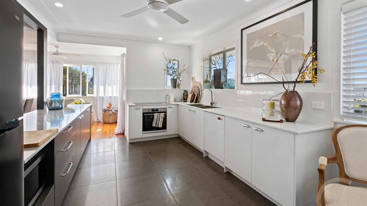 Clontarf Apartment | "Bayview Nest" - Clontarf Q 4020
