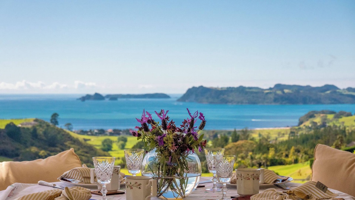 Whitianga House | Bayview Valley Lodge