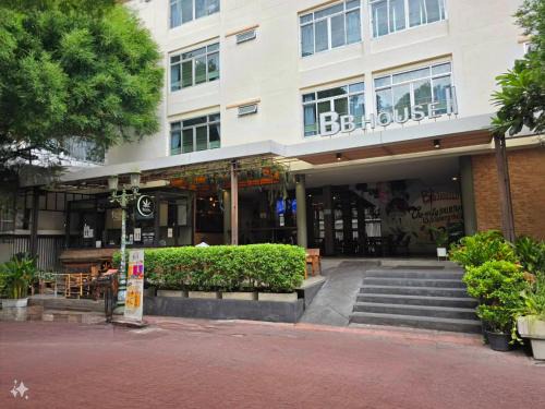 Chana Songkhram Hotel | BBhouse Rambuttri 2