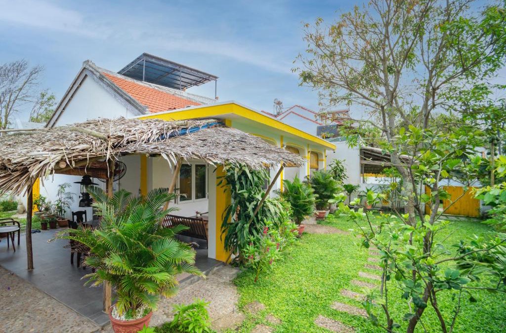 Cam An Villa | Be's Beach House An Bang