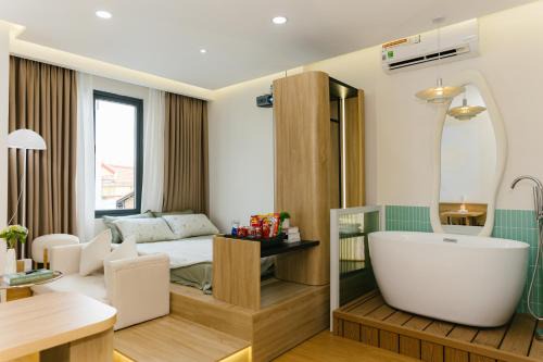 Hang Xanh Hotel | Be Staycation Sai Gon