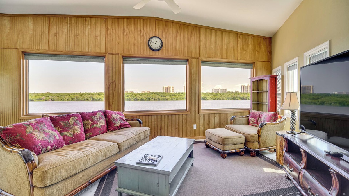 Nettles Island House | Beach Access & Resort Amenities: Jensen Beach Home