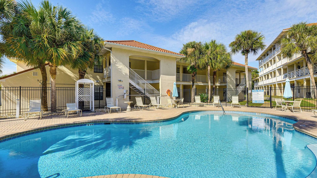 West Panama City Beach Condo | Beach Access, Pools & Tennis: Family PCB Condo!