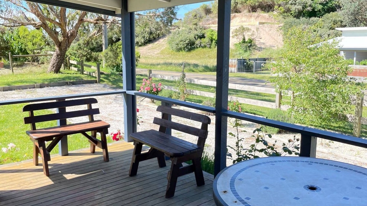 Venus Bay House | Beach and Birches