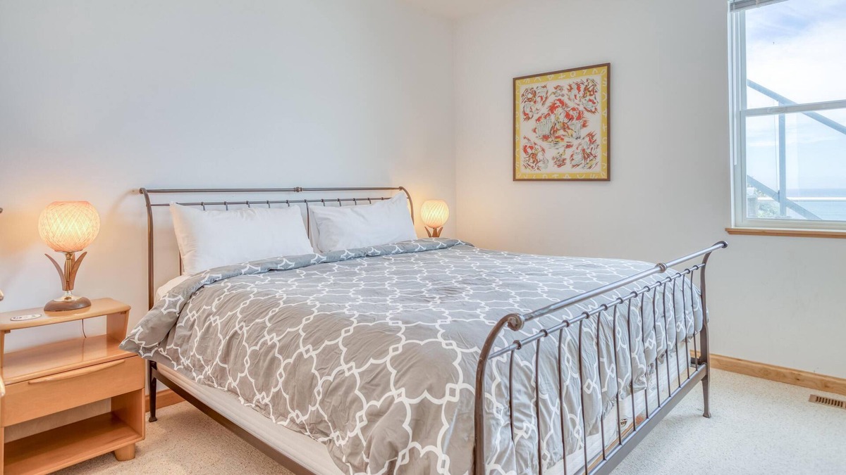 Lincoln City Villa | Beach Baby