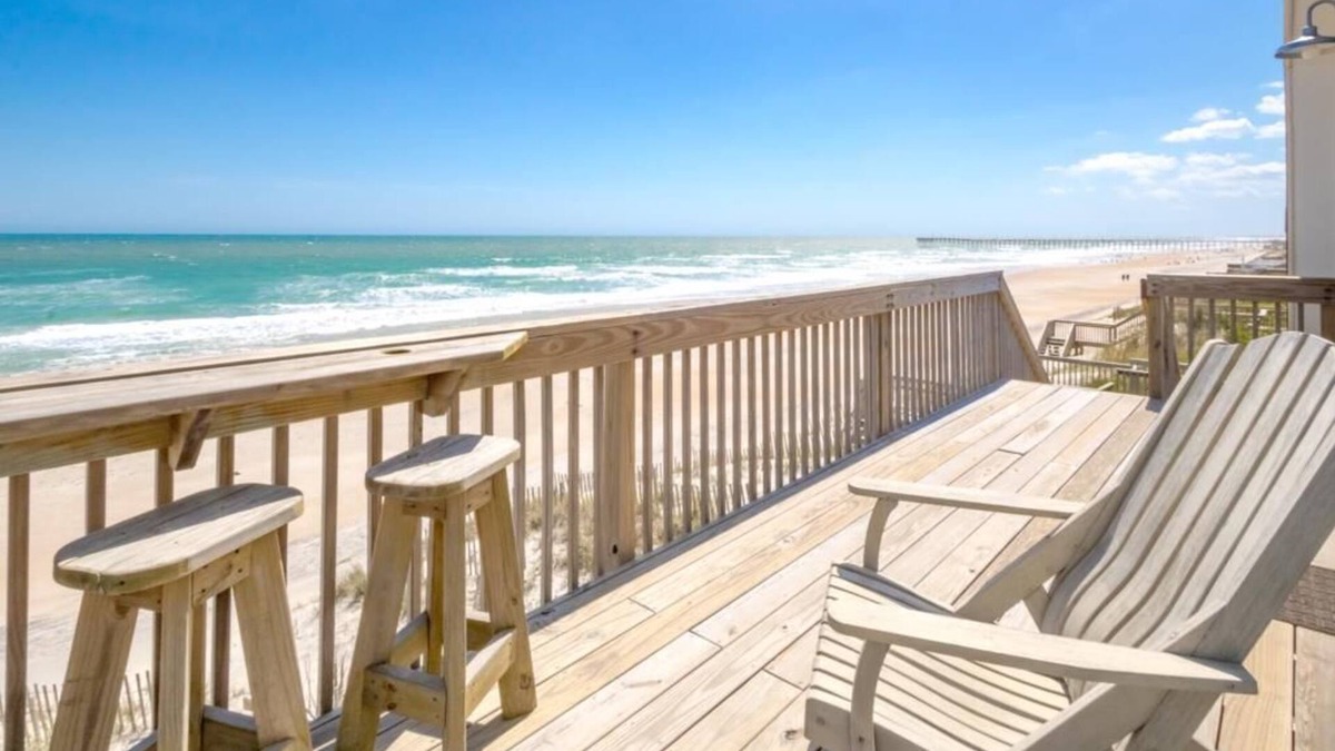 Surf City Condo | Beach Barn Upper - Charming 2BR Upper Unit on the Oceanfront