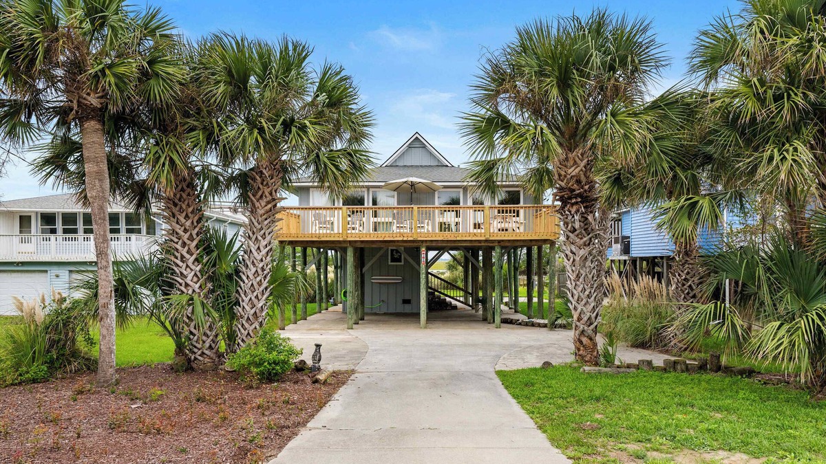 Folly Beach House | Beach + Bay Views: Folly 2 Bedroom Escape!