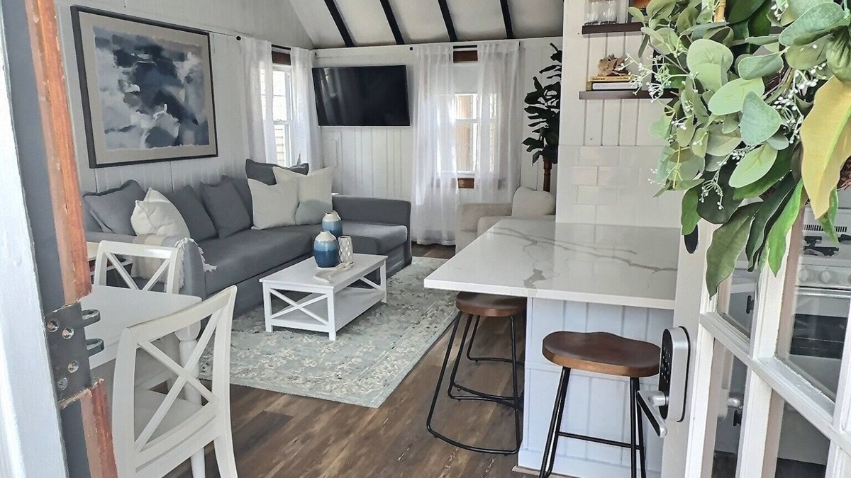 Normandy Beach House | Beach Block 1940s Bungalow: Embrace Coastal Charm and Timeless Vintage Vibes!