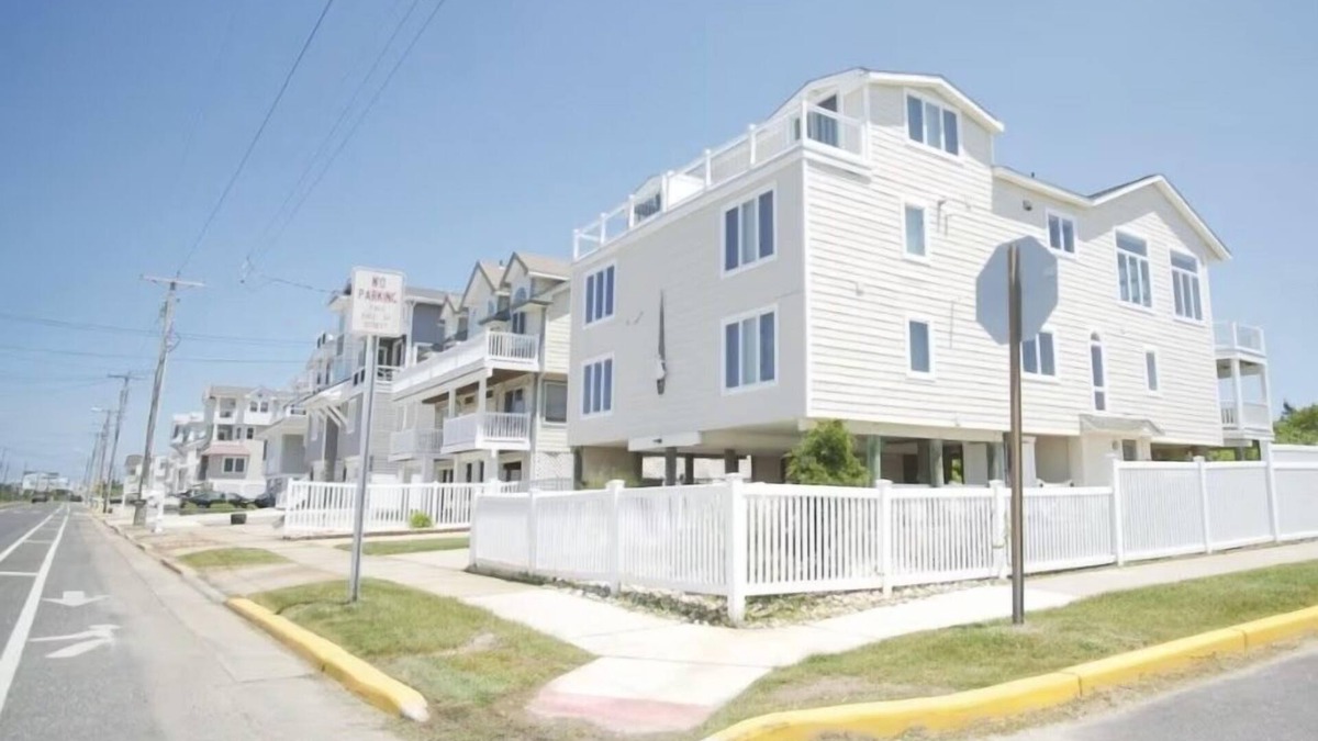 Sea Isle City House | Beach Block, Internet, Central Air, Grill, Off-Street Parking, Well-Equipped Kitchen and Much More!