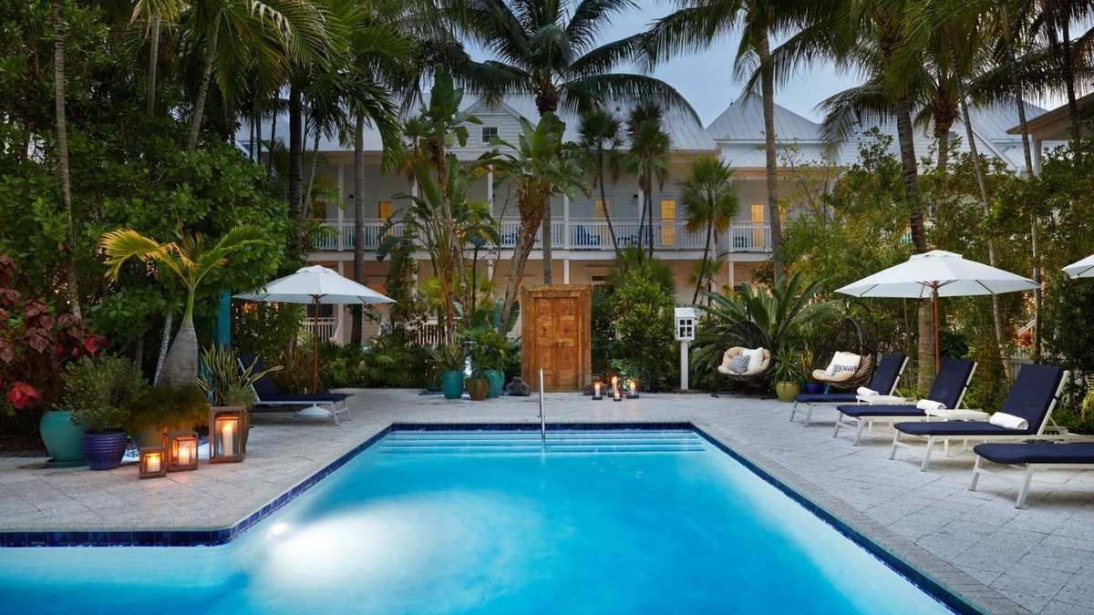 New Town Hotel | Beach Break in Key West! Beach Access, 4 Pools, Parking and Shuttle Service!