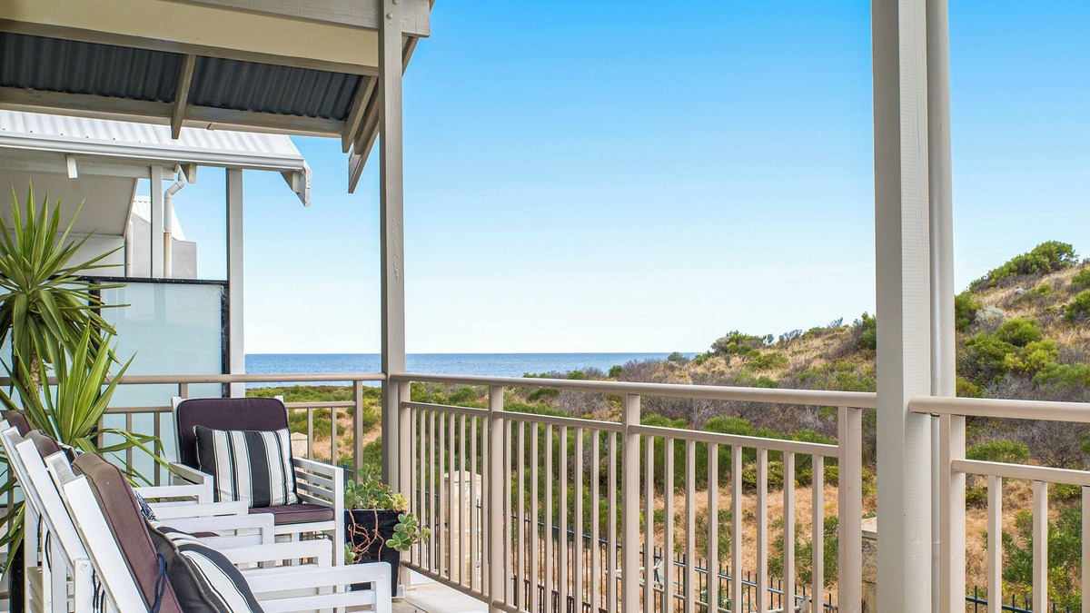 Ledge Point Villa | Beach Break Villa - Coastal Villa Retreat in Beautiful Ledge Point
