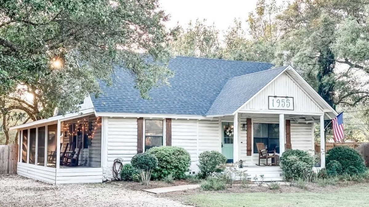 Navarre Cabin | Beach Cabin located 3 miles from Navarre Beach