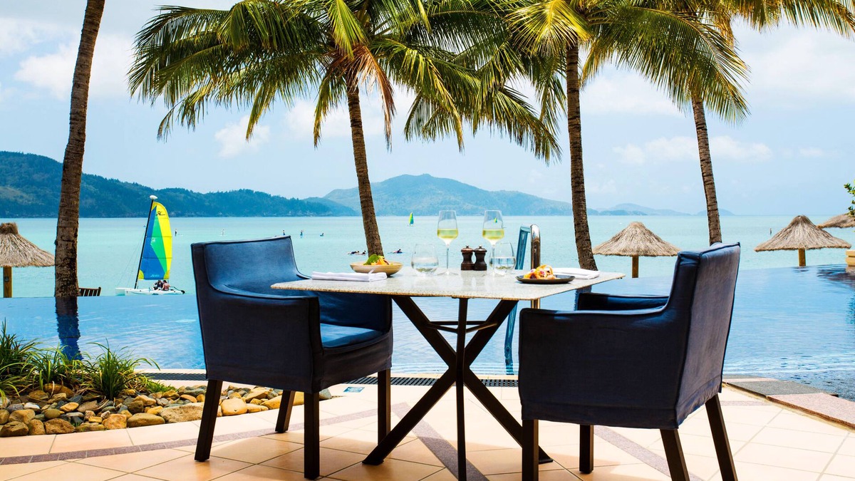 Hamilton Island Resort | Beach Club