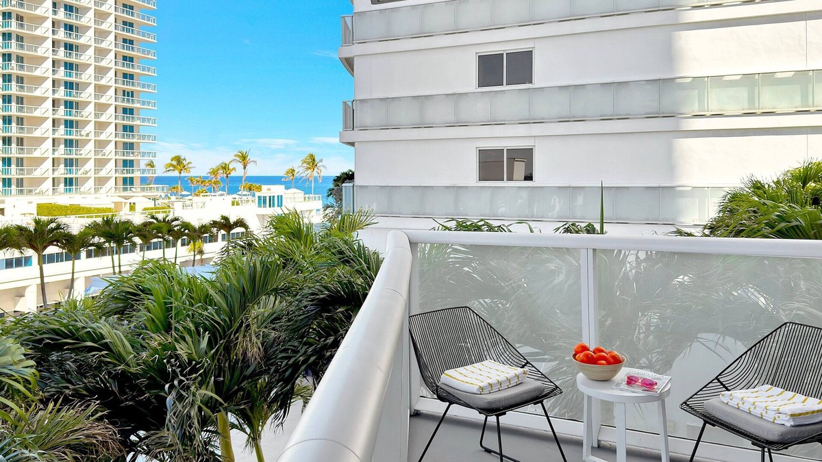 Barrier Island Condo | Beach Club: Oceanfront, Resort Amenities, Balcony Views