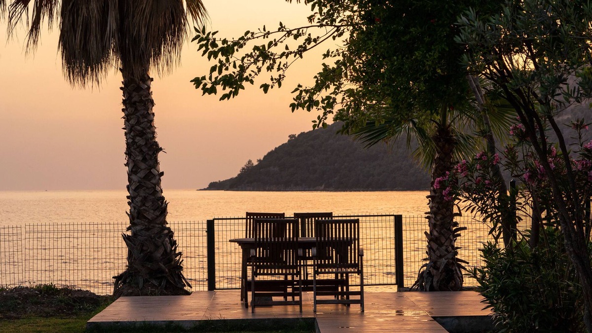 Karaca Koyu House | Beach Compound with two houses