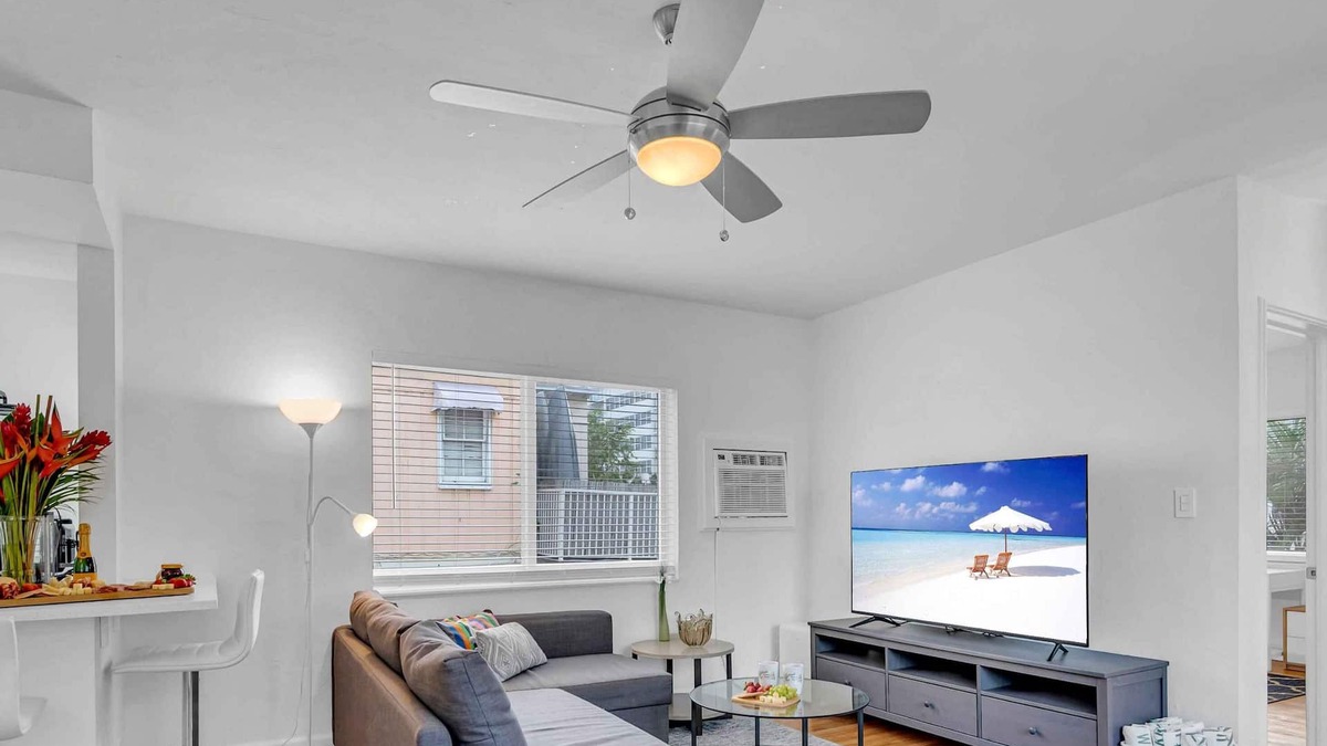 Barrier Island Condo | Beach Condo | King Bed | Lush Patio w/BBQ | Breakers Key Five | H0MES