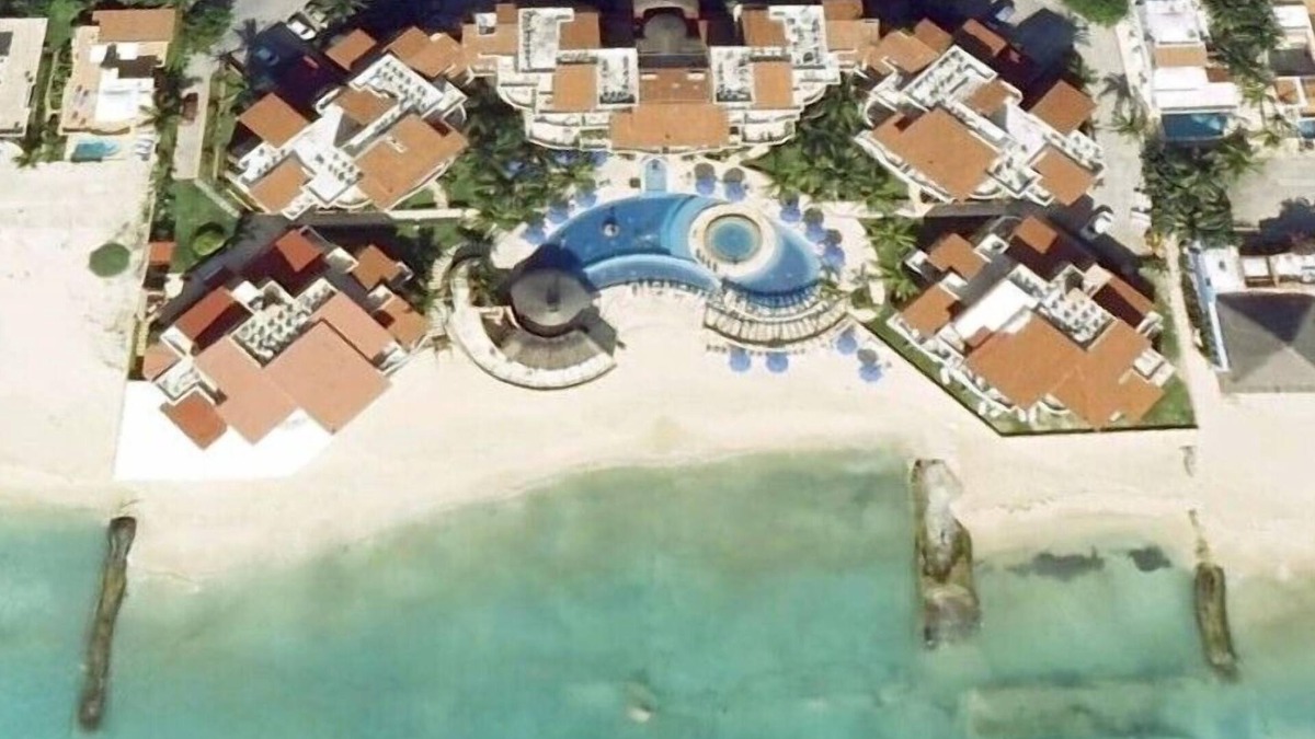 Playacar Fase I Condo | Beach Condo, Playa Del Carmen, Mexico! 333W