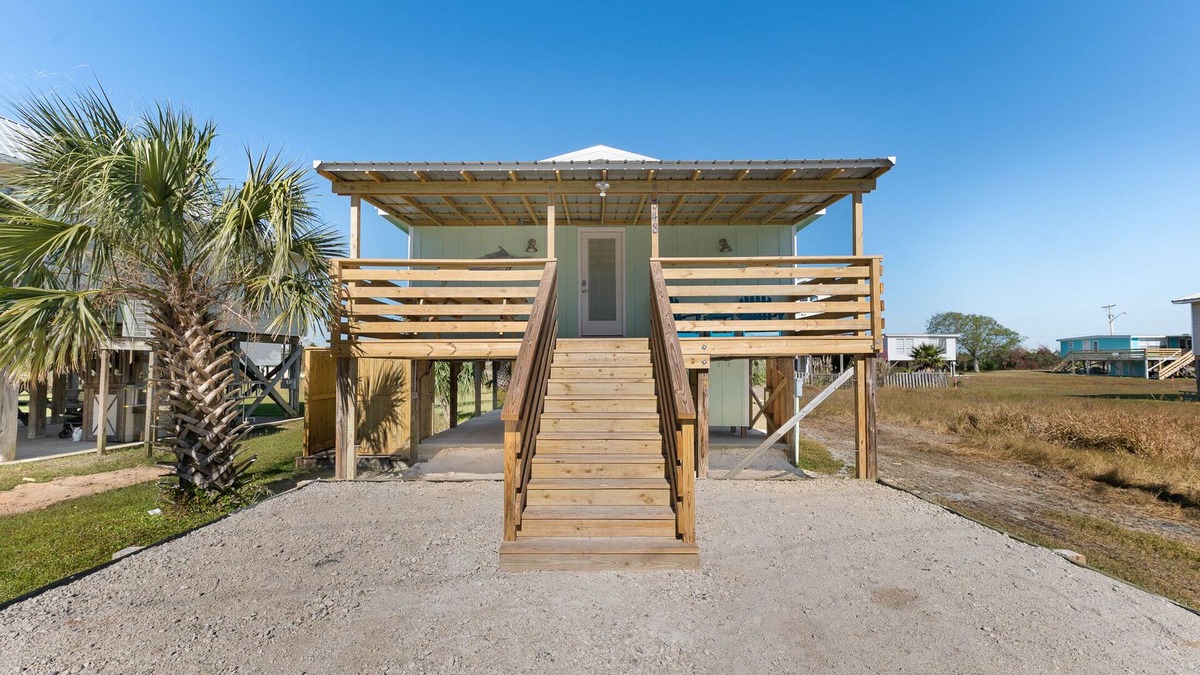 Gulf Shores Cottage | Beach Cottage - excellent Gulf Shores location with easy beach access