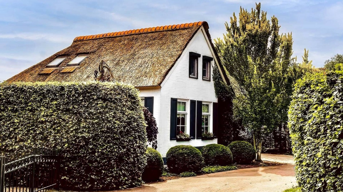 Heel House | Beach Cottage