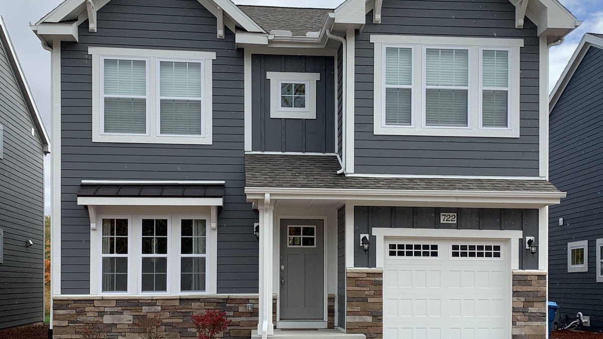 South Haven House | Beach Daze - 3 Baths, 4 Bedrooms, 5 Stars AND A NEW POOL!